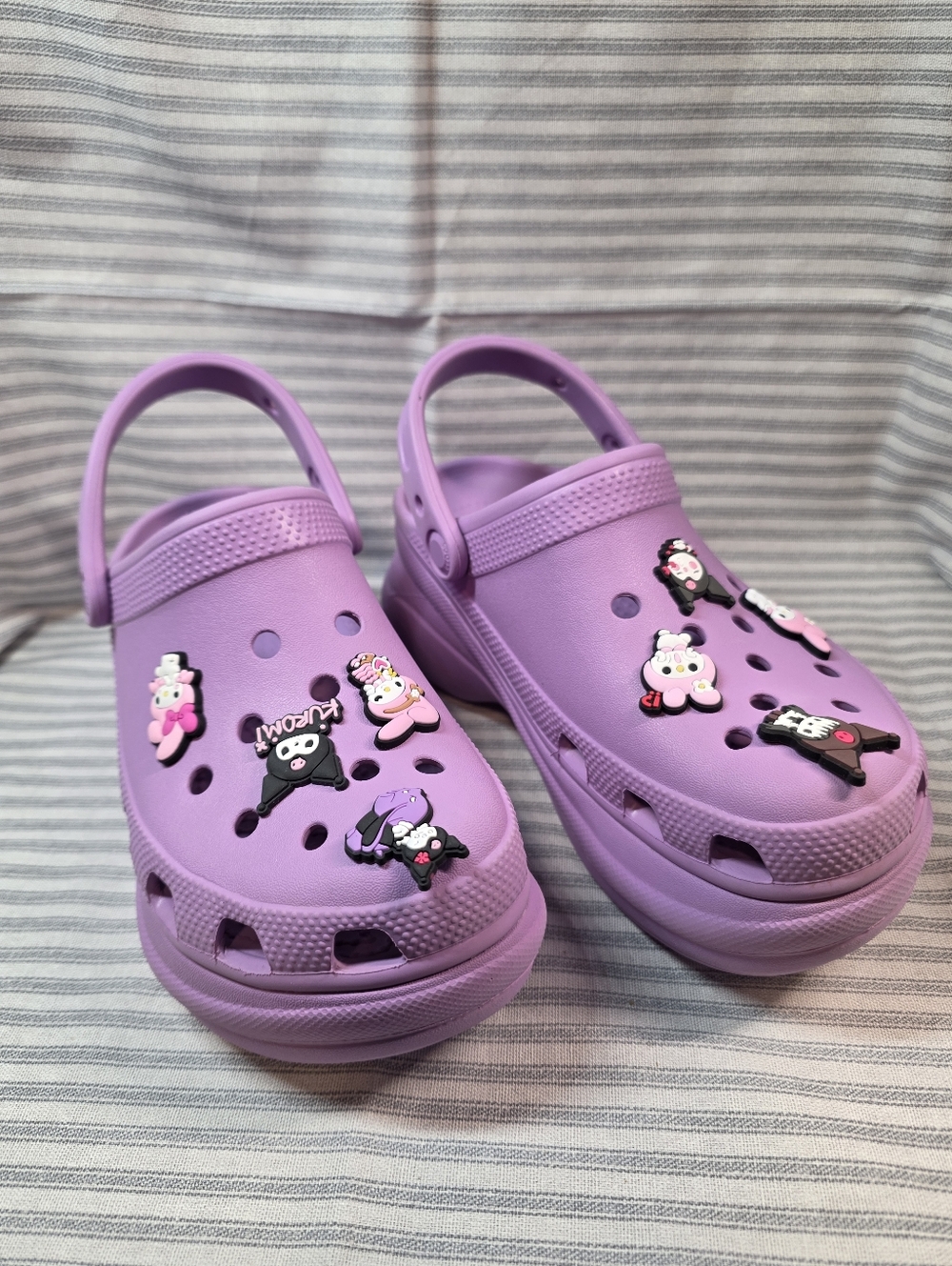 Classic Lilac Crush Crocs with HELLO KITTY Jibbitz